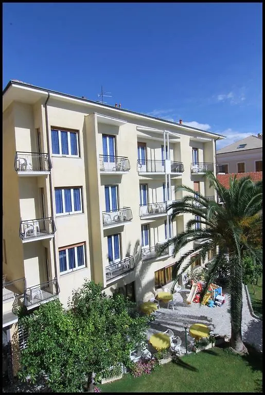 Hotel Lido Pietra Ligure 2*,
